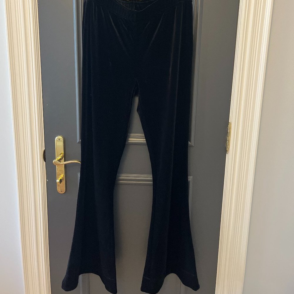Ganni Velvet, extra wide leg flare pants. Size Large